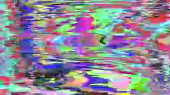 休闲粒状动态网络朋克80年代背景视频的预览图
