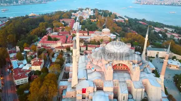 天空金色之角伊斯坦布尔Sehzade清真寺视频的预览图