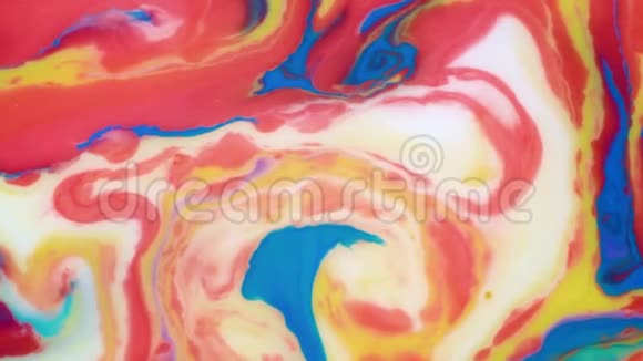 抽象背景液体油墨颜色混合爆裂旋流流体视频的预览图