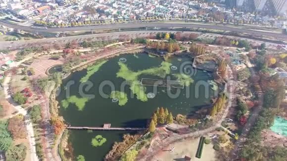韩国庆尚南道吉海延吉公园鸟瞰图视频的预览图