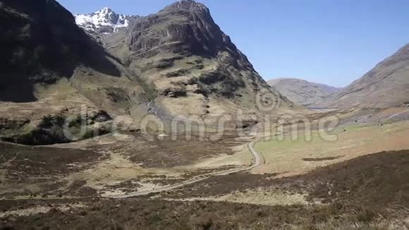 苏格兰嘉能可谷英国著名的苏格兰峡谷与山脉苏格兰高地春天潘视频的预览图
