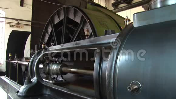 固定式蒸汽机1台视频的预览图