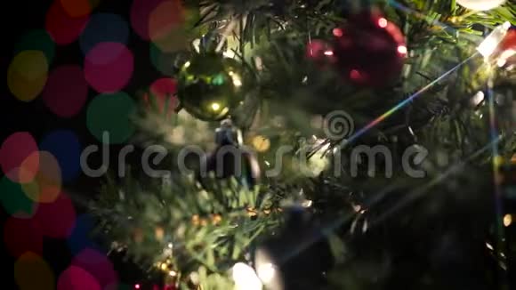 圣诞树旋转彩星滤光片视频的预览图