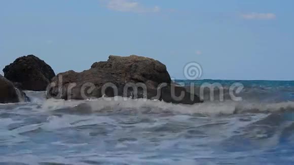 石海滩高清视频的预览图