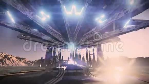 飞碟起飞在一个未来的城市录像视频的预览图