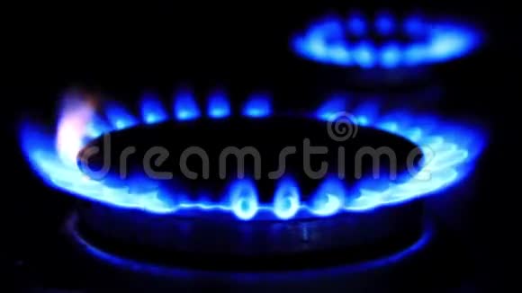 煤气炉的蓝色火焰视频的预览图