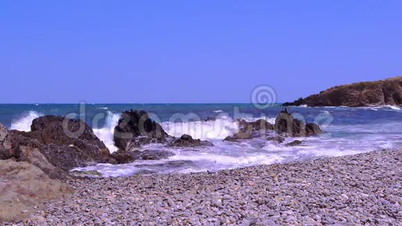 在法国地中海海岸的波浪视频的预览图