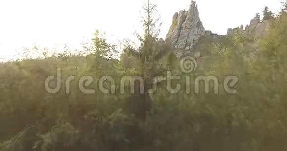 土斯坦要塞具有民族意义的考古和自然纪念碑受欢迎的旅游地标喀尔巴阡山视频的预览图