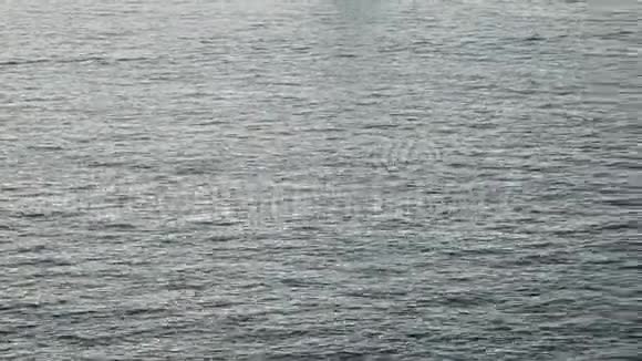 豪华游轮日出日落意大利索伦托湾从港口启航旅游观光船上工作空缺视频的预览图
