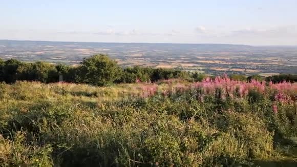 QuantockHillsSomerset英国乡村景色可欣赏到Blackdown山丘和ExmoorPAN视频的预览图