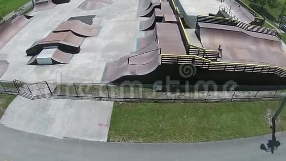 滑板公园视频的预览图
