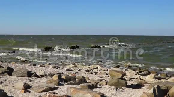 亚索夫海的洛基海岸线视频的预览图