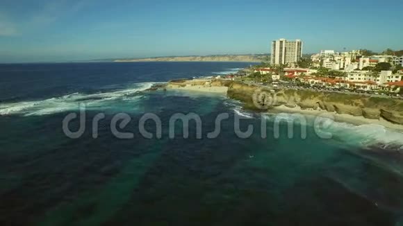 拉霍亚航空密封海滩视频的预览图