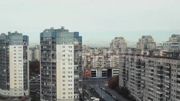 拥有高楼大厦的城市全景视频的预览图