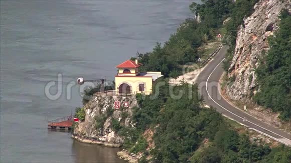 塞尔维亚多瑙河银行视频的预览图