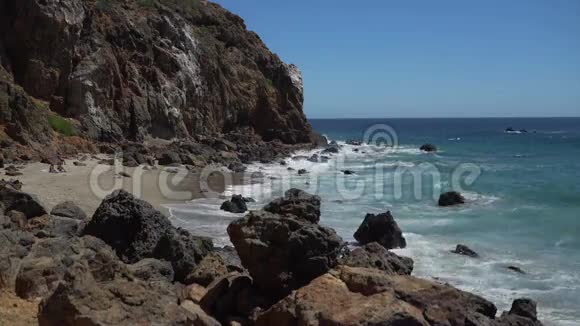 休谟点的僻静海滩景观视频的预览图