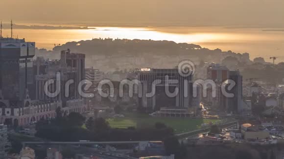 从孟山都早晨时间推移的角度看里斯本和阿尔马达日出期间的全景视频的预览图