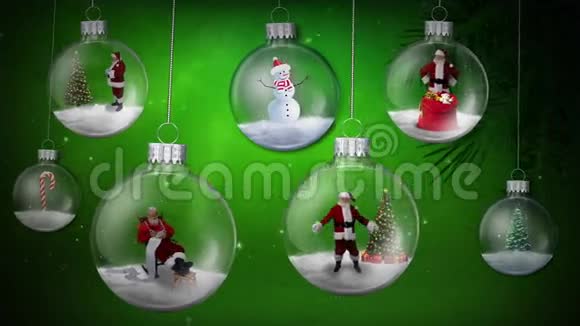 圣诞老人装饰品在绿色背景上摇摆视频的预览图