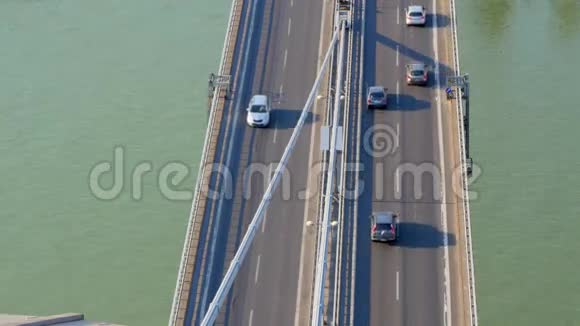 布拉迪斯拉发大桥交通斯洛伐克4K视频的预览图
