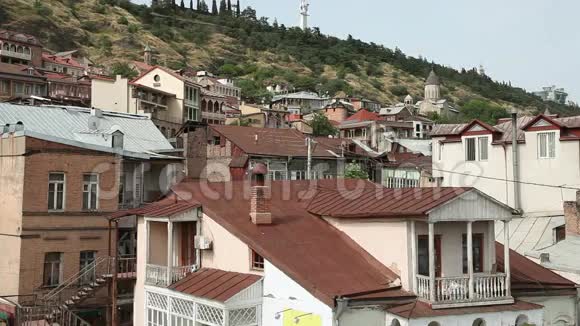 格鲁吉亚第比利斯旧屋顶视频的预览图