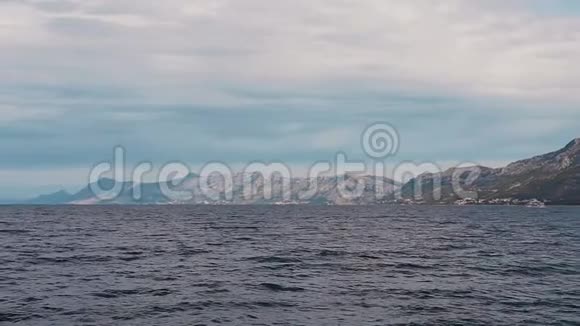 亚得里亚海的波浪达尔马提亚克罗地亚视频的预览图