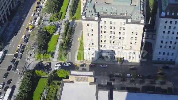 魁北克城市天际线全景视频的预览图
