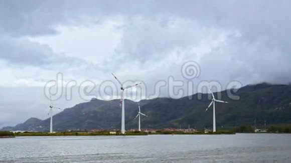 塞舌尔海洋风力发电厂视频的预览图