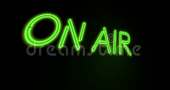 空中霓虹灯标志意味着广播电视或收音机4k视频的预览图