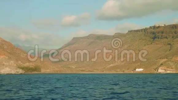 大卡那利岛丁香的开放景观从帆船上观看视频的预览图