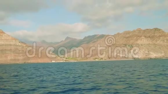 大卡那利岛丁香的开放景观从帆船上观看视频的预览图