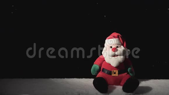 圣诞老人玩具与落雪视频的预览图