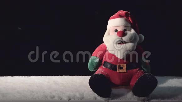 圣诞老人玩具与落雪视频的预览图