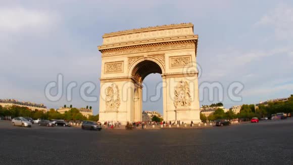 香榭丽舍大街白天交通巴黎法国4k视频的预览图
