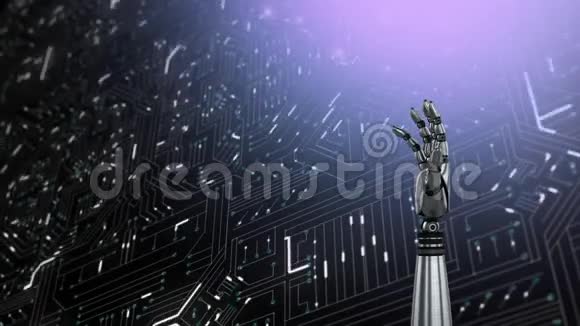 机器人手在发光电路板前紧握拳头视频的预览图
