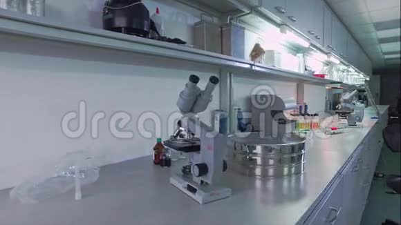 药学实验室工作场所空化学实验室视频的预览图