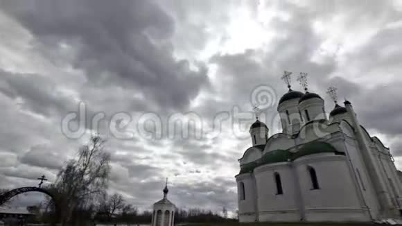 东正教反对戏剧般的天空视频的预览图