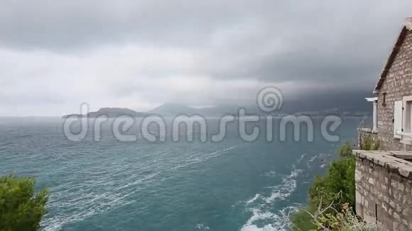 斯维蒂斯特凡岛的领土在岛上视频的预览图