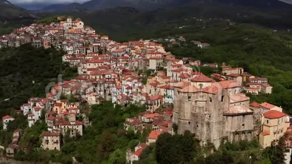 意大利里维洛老城的景色视频的预览图