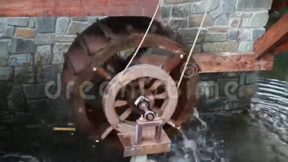 旋转轮水磨坊乌克兰2视频的预览图