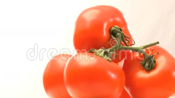 旋转的西红柿金字塔视频的预览图