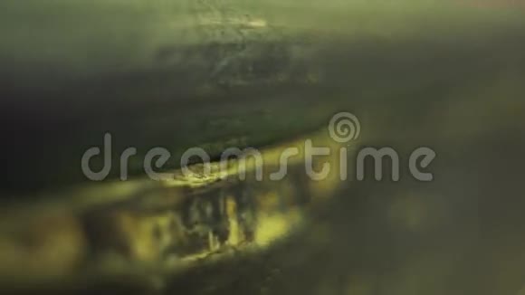 木质木材材料的纹理绿色的阴影摄像机向后移动表面快关门弗林德斯视频的预览图