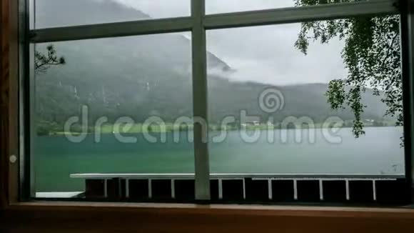Mindresunde露营挪威的室内时空视频的预览图