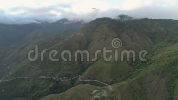 菲律宾吕宋岛上的山路视频的预览图