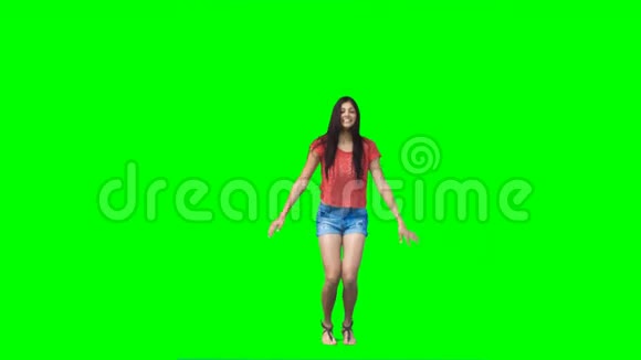 女人表演跳跃的杰克视频的预览图