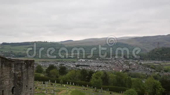苏格兰斯特林的全景英国乡村和城镇从著名的城堡视频的预览图