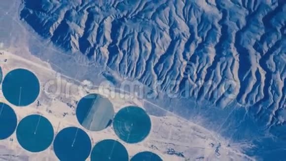 从太空看到的几何圆形设计视频的预览图
