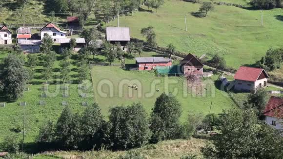 山村乡村景观塞尔维亚视频的预览图