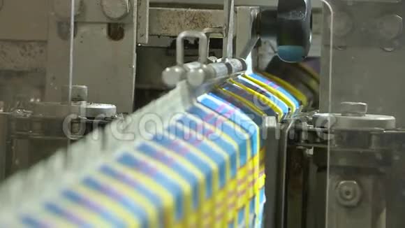 乳制品上厂乳包装线视频的预览图