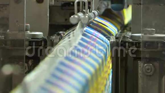 乳制品上厂乳包装线视频的预览图