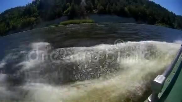 马达勺上的全景视频河流景观视频的预览图